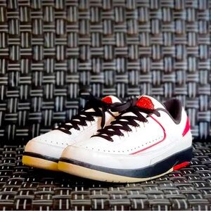 Air Jordan low chicago 2s size 10.5 used
